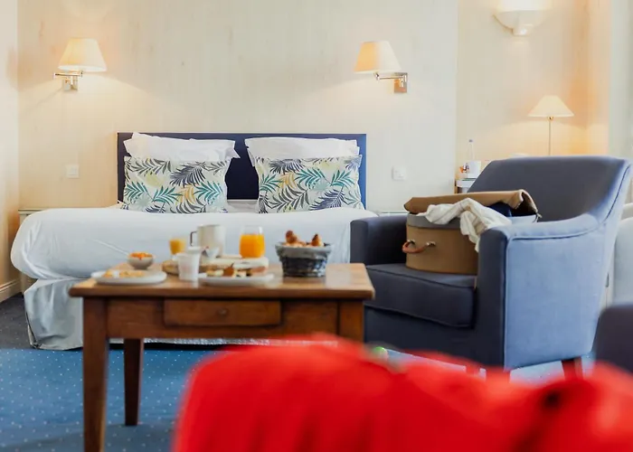 Hotel Le D\'Avaugour