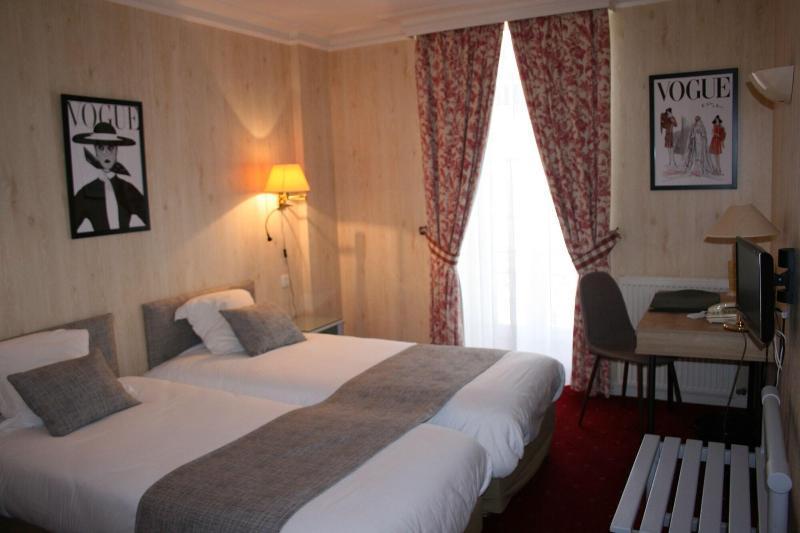 Le D'avaugour Hotel 3*