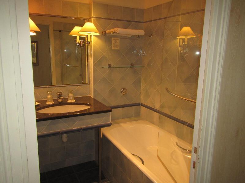 Hotel Le D'avaugour 3*