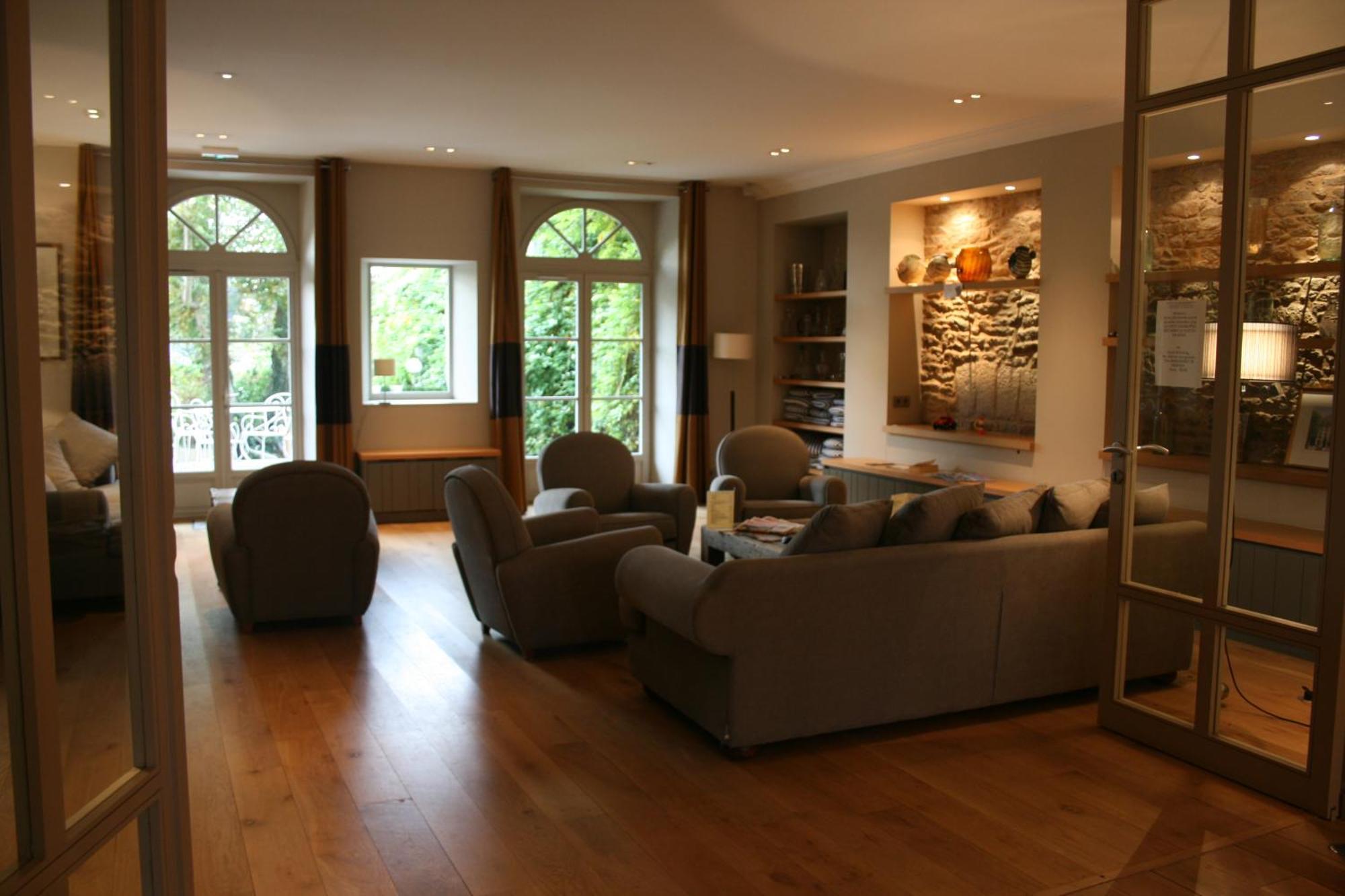 Hotel Le D'avaugour 3*