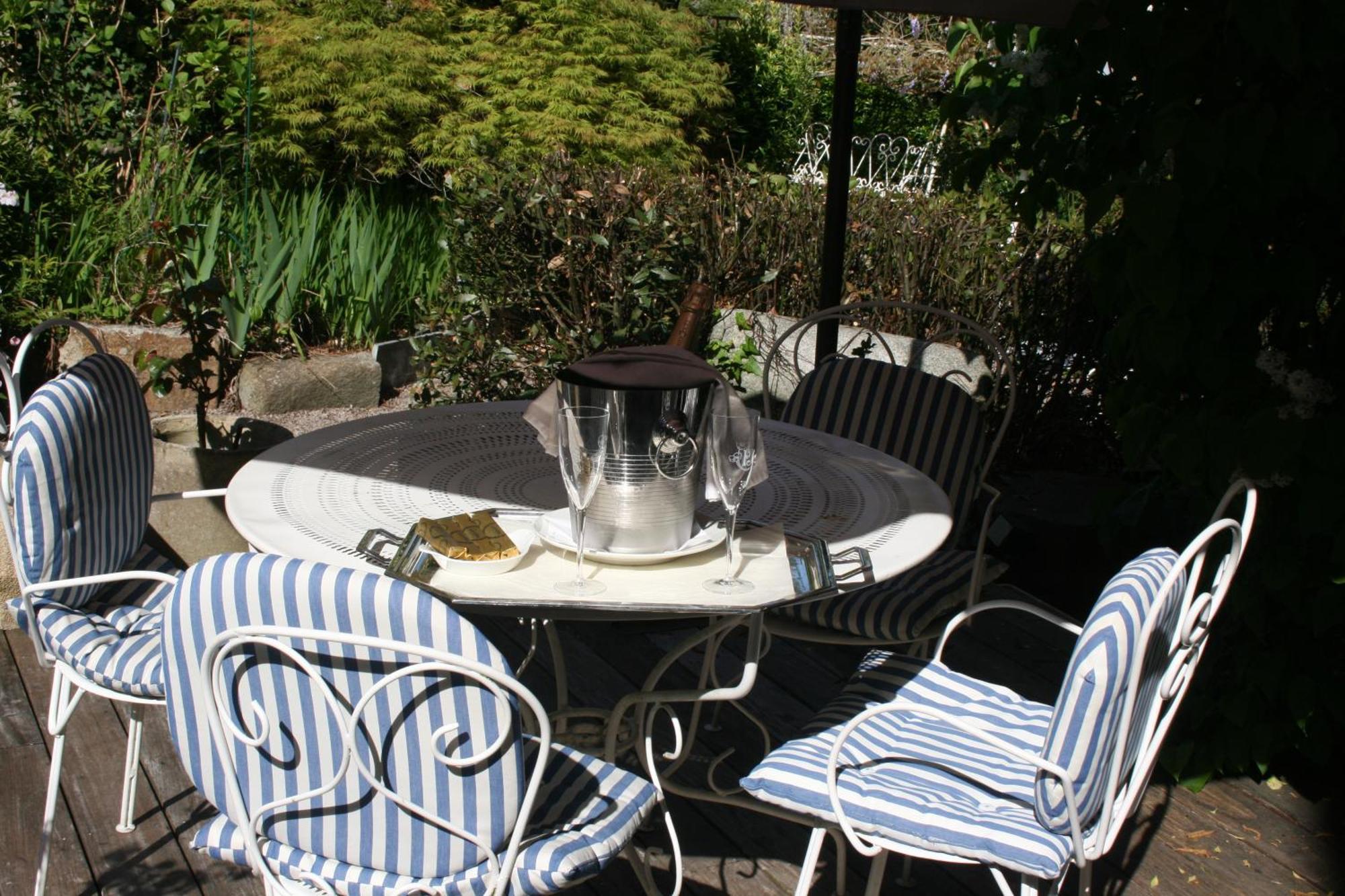 Le D'avaugour Hotel 3*